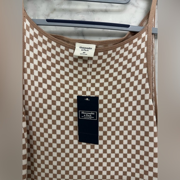 Abercrombie checkered dress - never worn and tags attached! - Picture 3 of 4